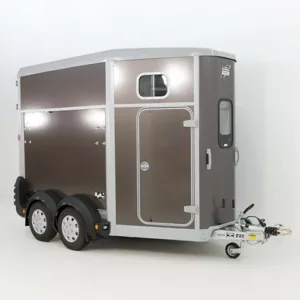 Ifor Williams Pferdeanhänger HB506|Sattelkammer|anthrazit-Neu